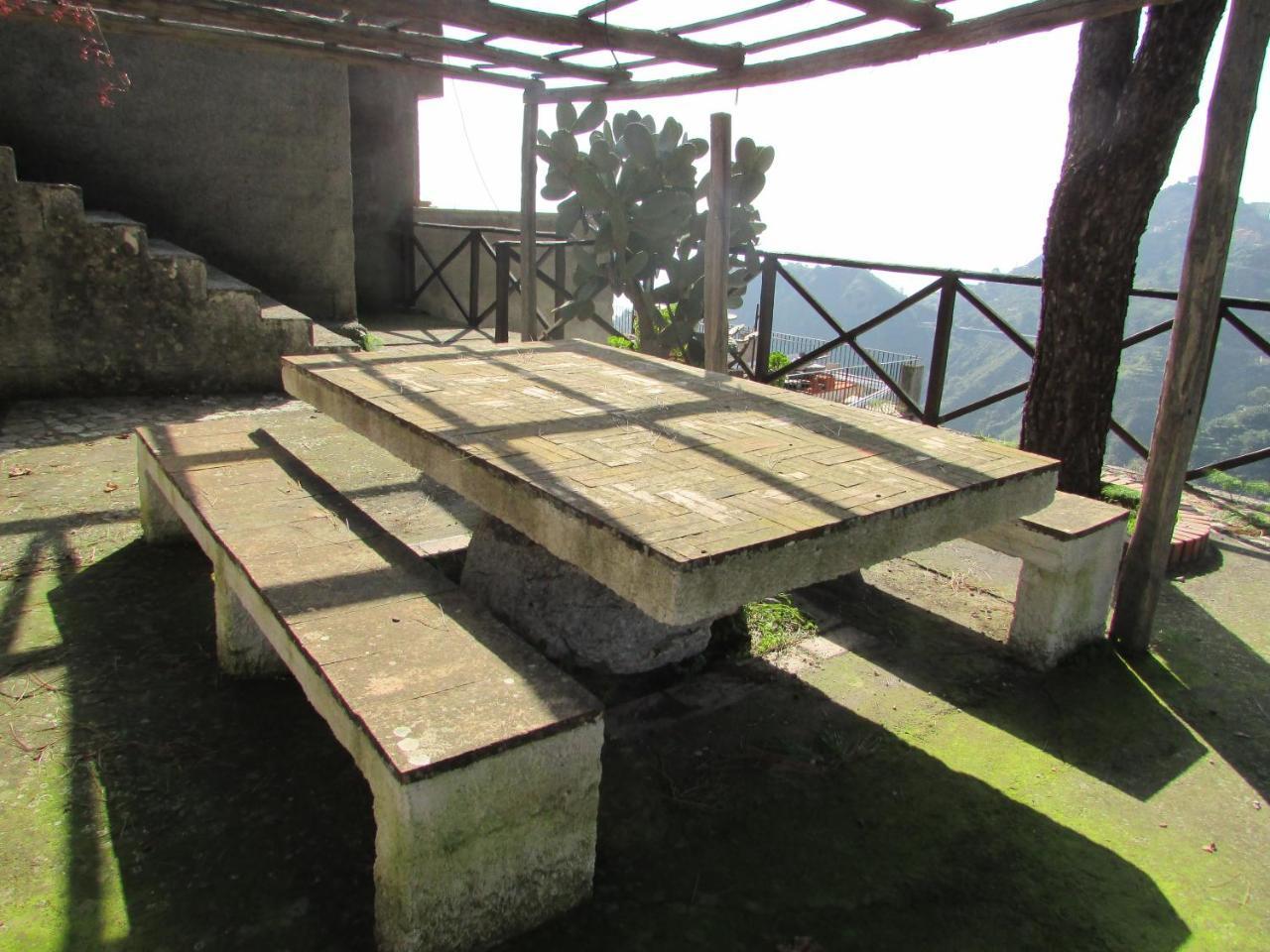 Rifugio Dei Tre Pini Guest House Castelmola Luaran gambar